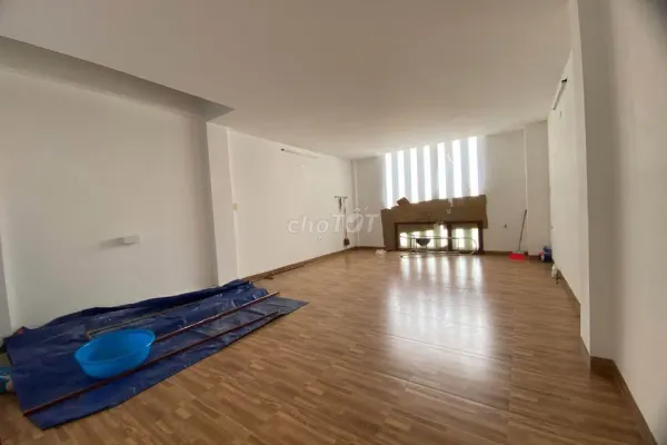 Дом, 3 спальни · 100 м² 3