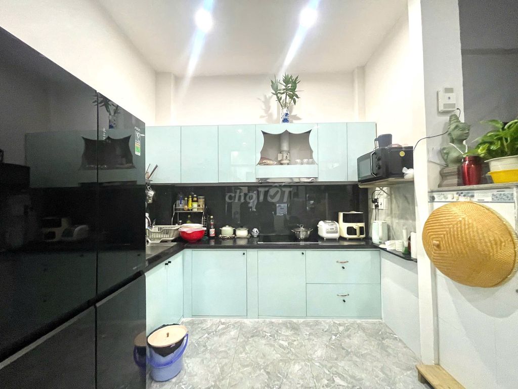 Дом, 4 спальни · 60 м² 5