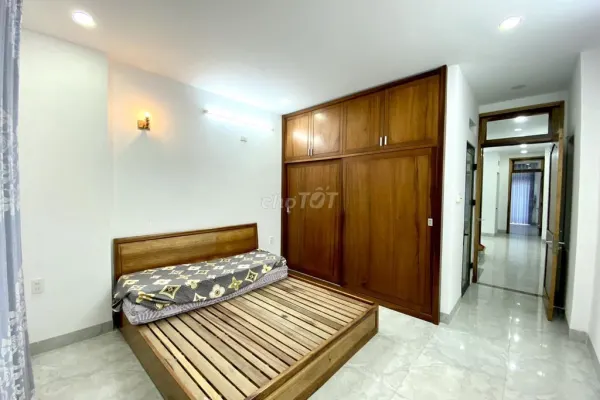 Дом, 4 спальни · 280 м² 9