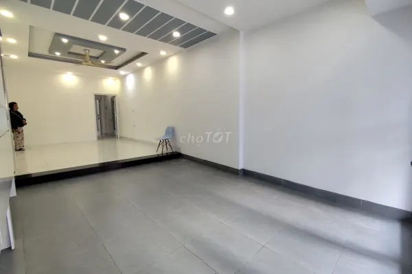 Дом, 3 спальни · 80 м² 3