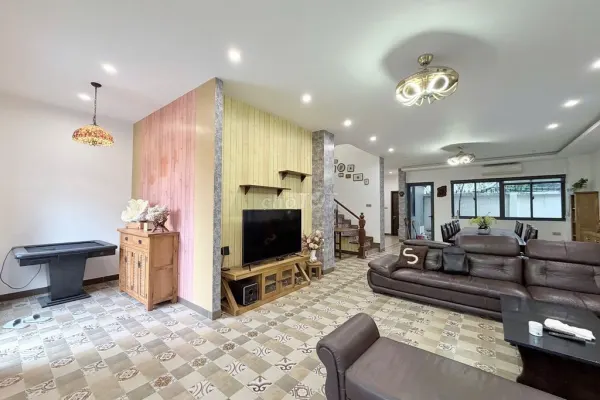 Дом, 4 спальни · 600 м² 2
