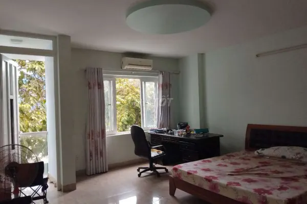 Дом, 2 спальни · 225 м² 5