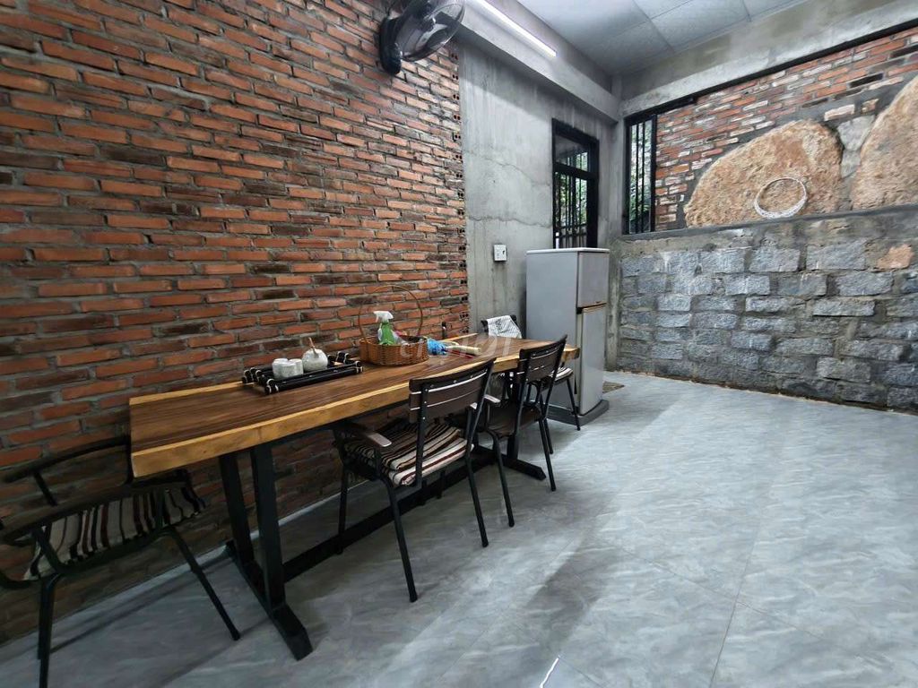 Дом, 1 спальня · 400 м²