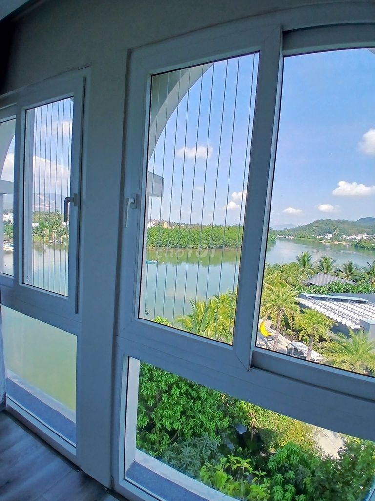 Квартира, 2 спальни · 90 м² 2