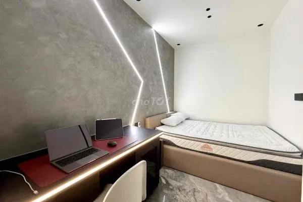 Квартира, 3 спальни · 138 м² 7
