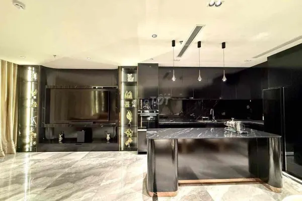 Квартира, 3 спальни · 138 м² 9