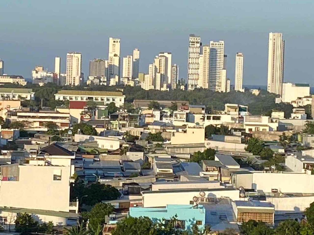 Квартира, 2 спальни · 70 м² 2
