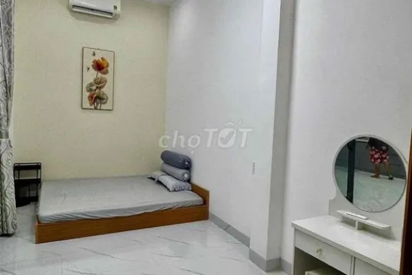 Дом, 5 спален · 84 м²