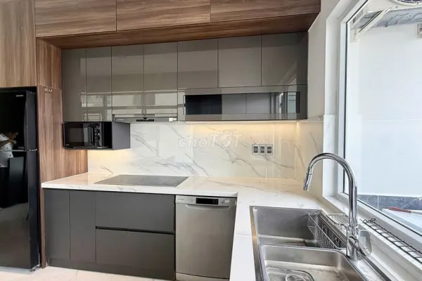 Квартира, 2 спальни · 80 м² 4