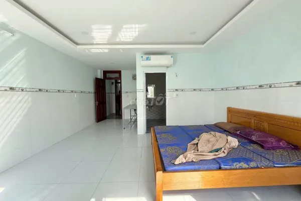 Дом, 5 спален · 300 м² 5