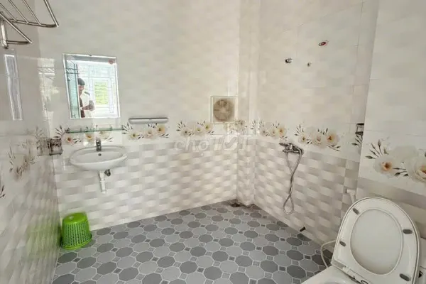 Дом, 5 спален · 300 м² 9