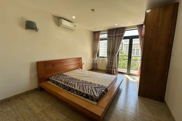 Дом, 5 спален · 125 м²