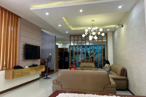 Дом, 5 спален · 125 м² 8
