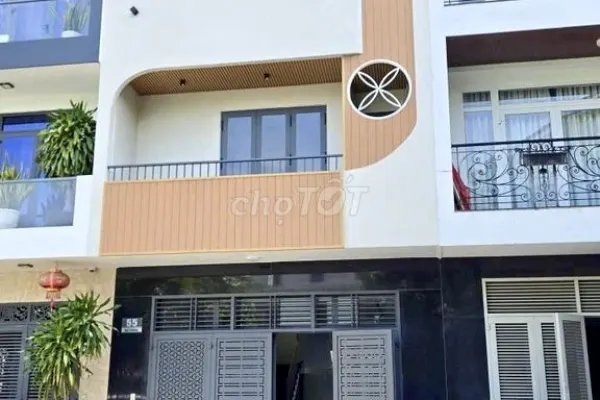 Дом, 3 спальни · 82.5 м²