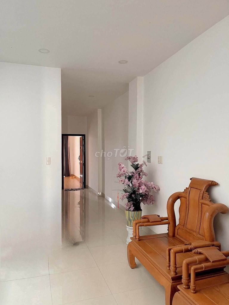 Дом, 5 спален · 100 м² 5