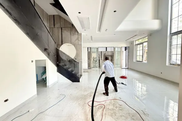 Дом, 4 спальни · 360 м² 4