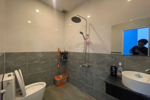 Дом, 4 спальни · 60 м²