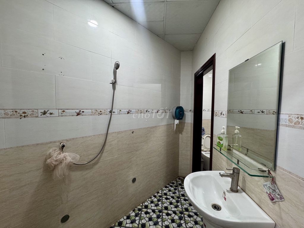 Дом, 7 спален · 195 м² 4