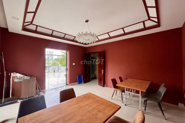 Дом, 7 спален · 195 м² 10