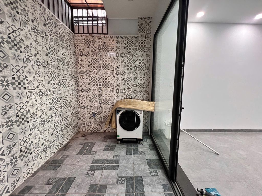 Дом, 4 спальни · 90 м² 10