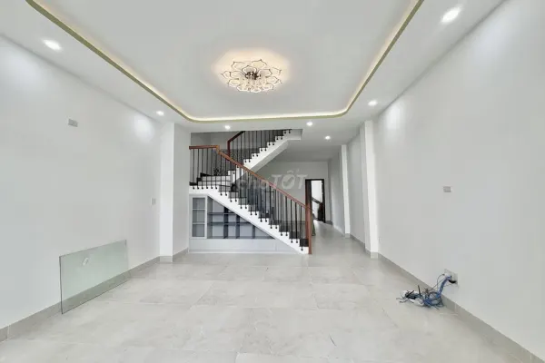 Дом, 6 спален · 100 м² 2