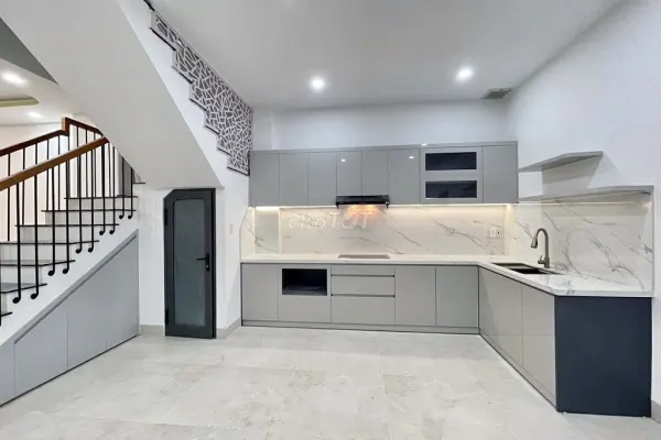 Дом, 6 спален · 100 м² 3
