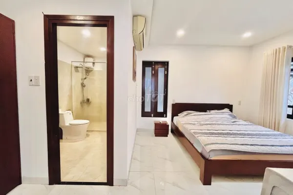 Дом, 4 спальни · 500 м² 6