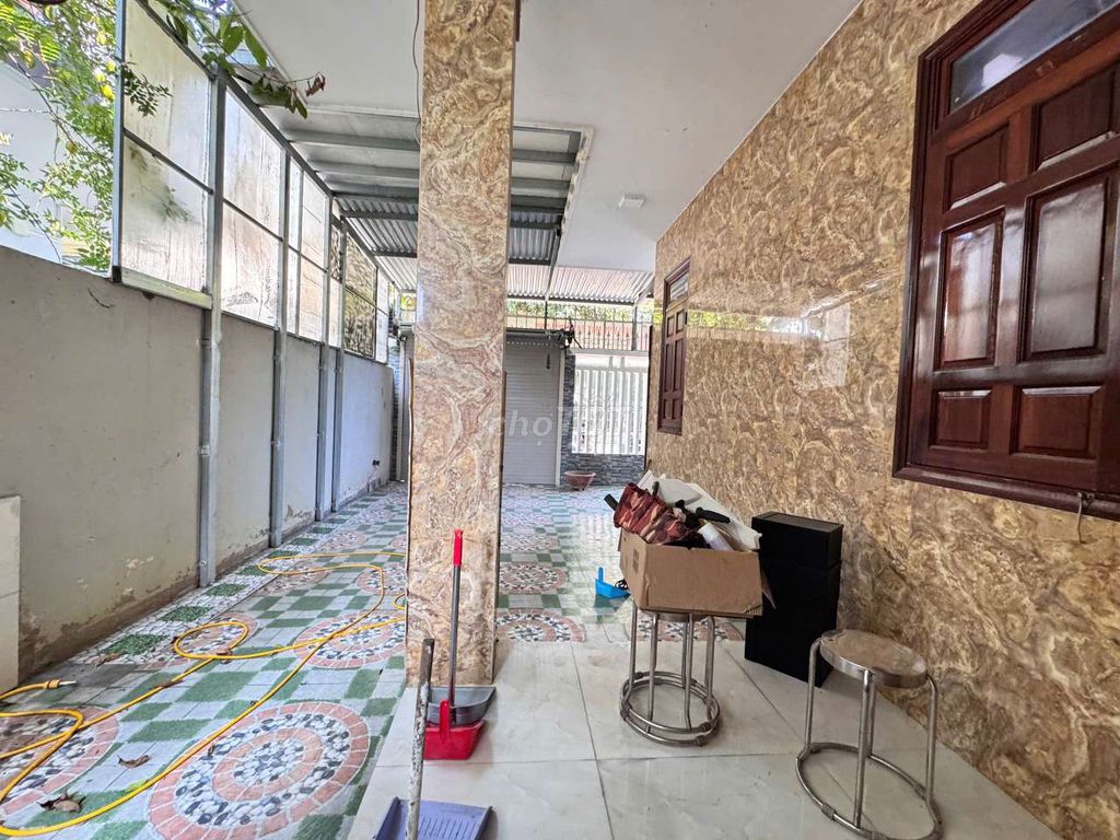 Дом, 4 спальни · 160 м² 6