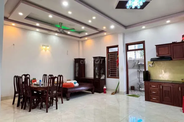 Дом, 4 спальни · 160 м² 9