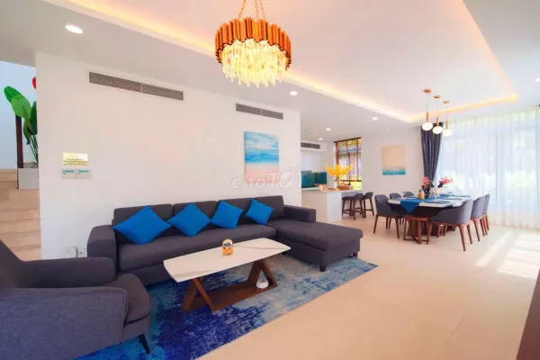 Дом, 6 спален · 600 м² 5