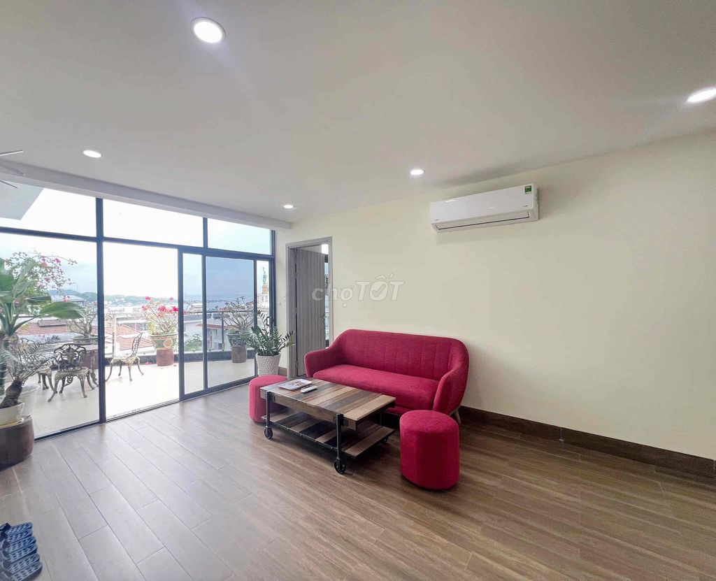 Квартира, 2 спальни · 100 м²