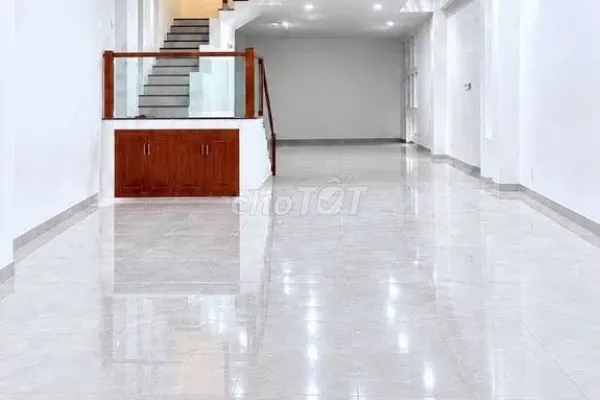 Дом, 4 спальни · 132 м² 4