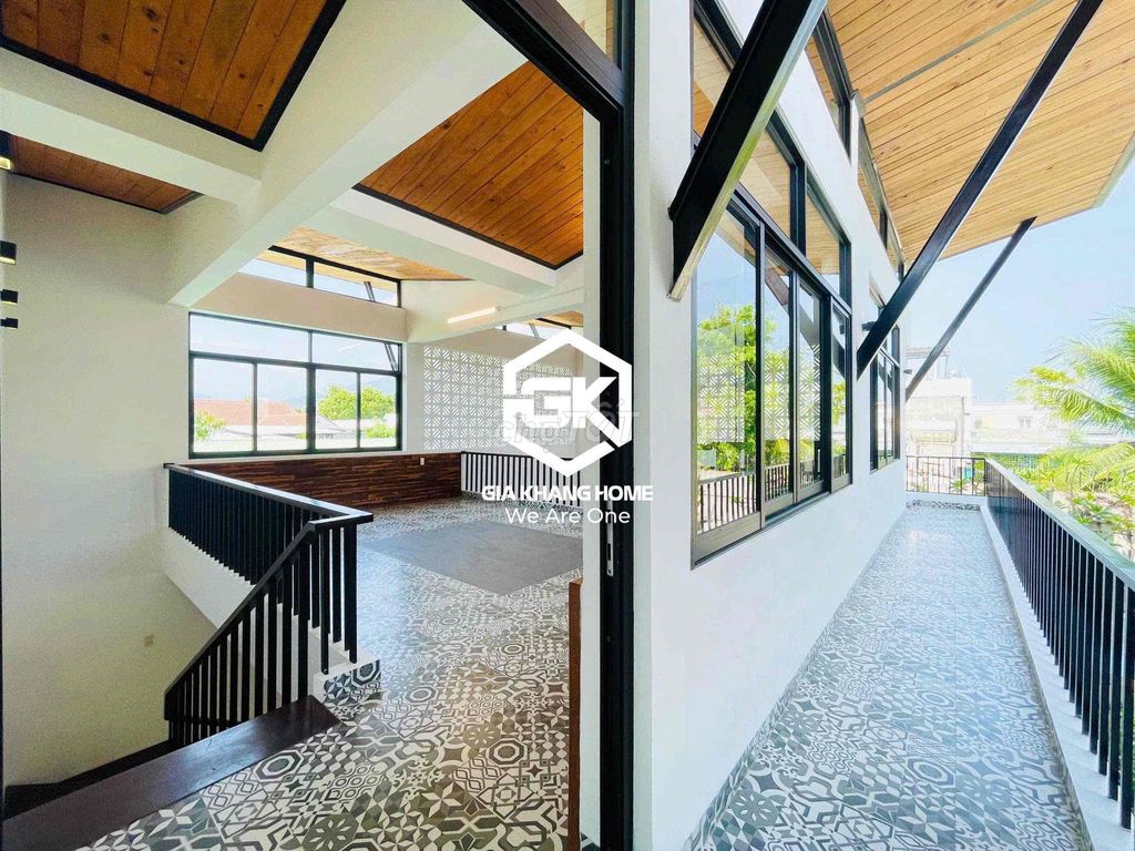Дом, 4 спальни · 500 м² 5