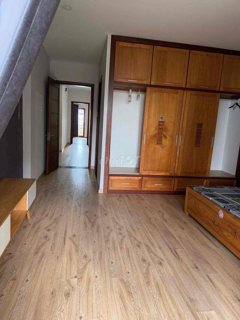 Дом, 5 спален · 90 м² 4