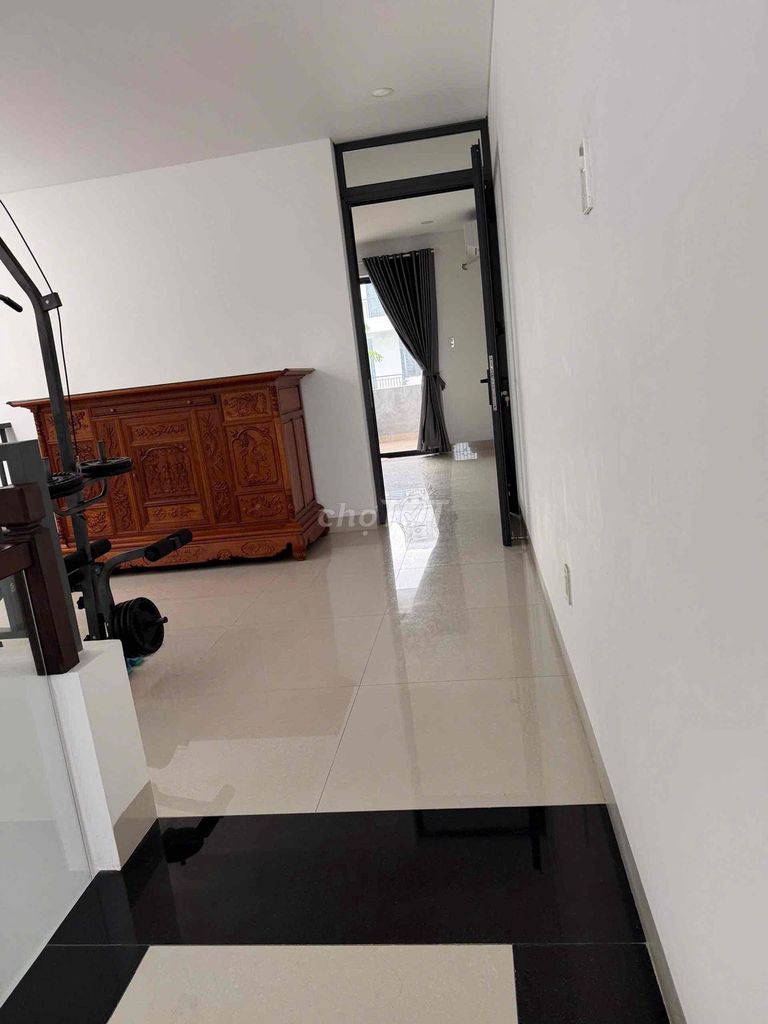 Дом, 5 спален · 90 м² 5