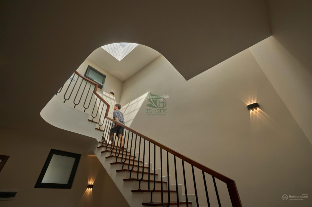 6 спальни, 130.00 м² 6