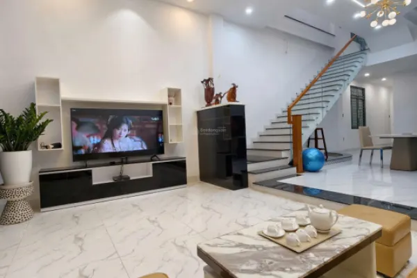 3 спальни · 180 м² 5