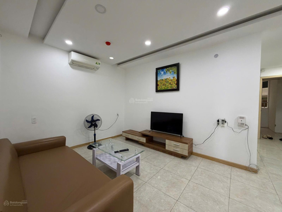 Квартира, 2 спальни · 70 м² 3