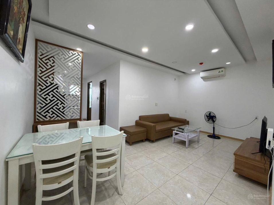 Квартира, 2 спальни · 70 м² 7