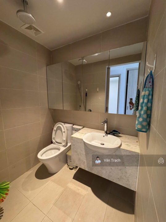 Квартира, 2 спальни · 70 м² 3