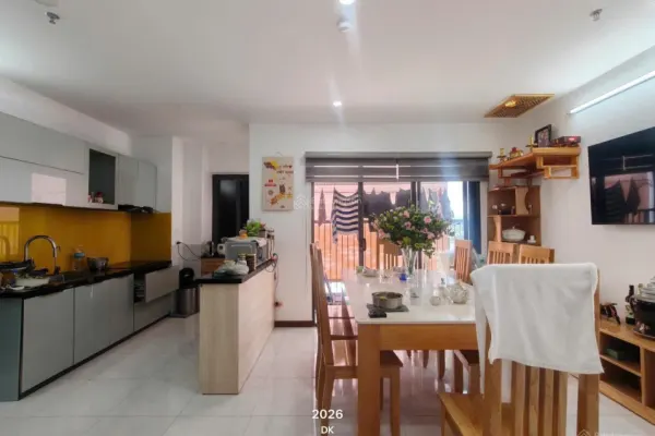 Квартира, 2 спальни · 70 м² 2