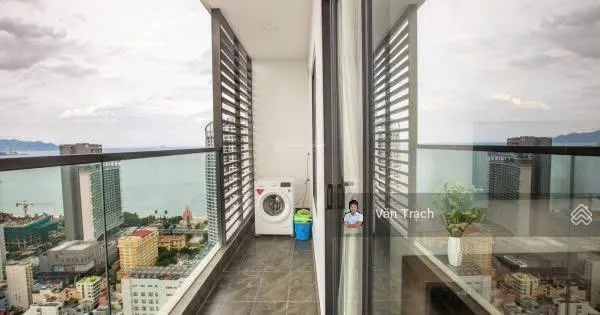 Квартира, 2 спальни · 65 м² 4