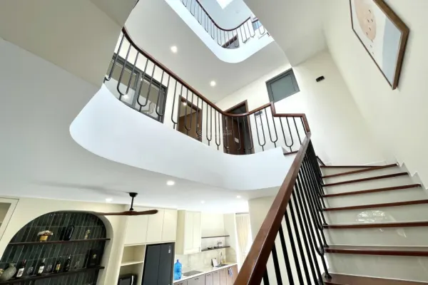 6 спален · 390 м² 10