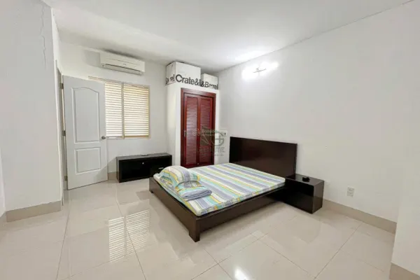 Вилла, 7 спален · 630 м²
