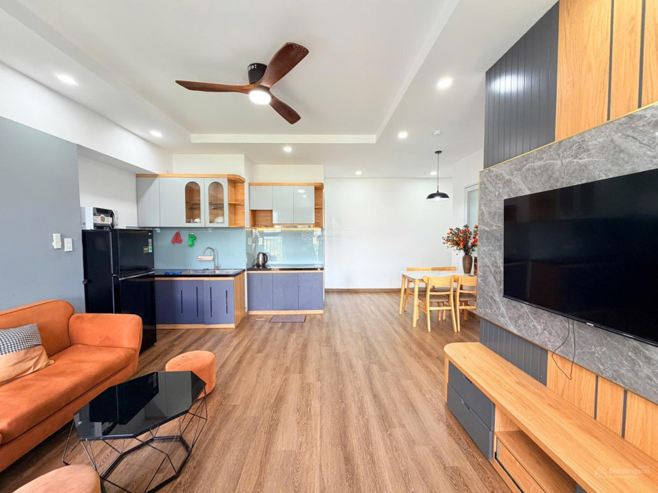 Квартира, 2 спальни · 75 м² 2