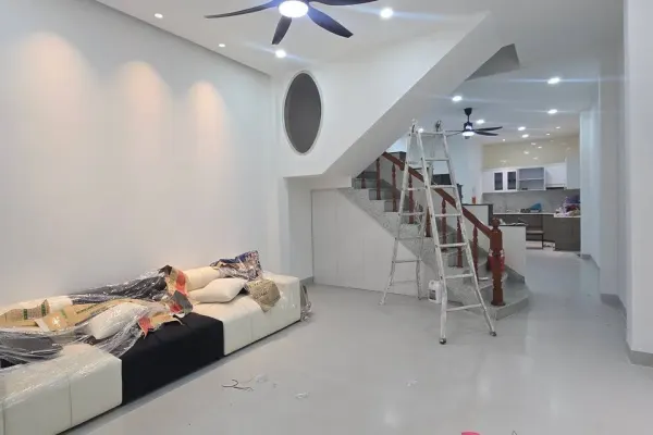 Дом, 3 спальни · 210 м²