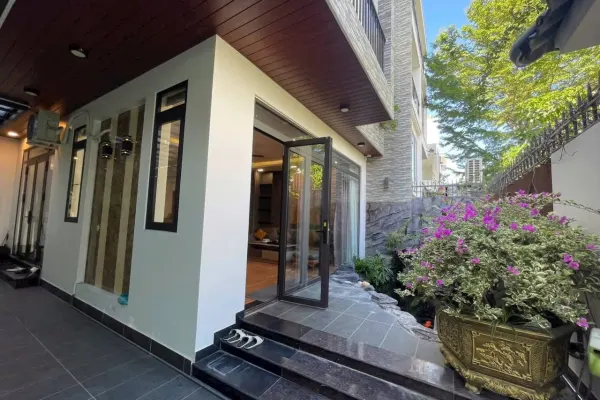 Villa, 3 спальни, 350.00 м²