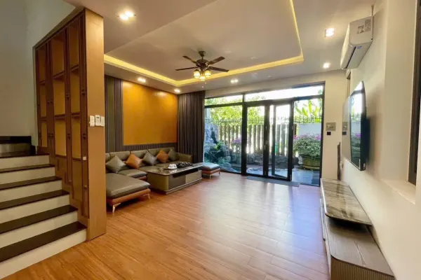 Villa, 3 спальни, 350.00 м² 3