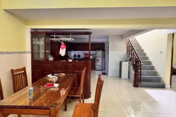 Дом, 3 спальни · 150 м² 4