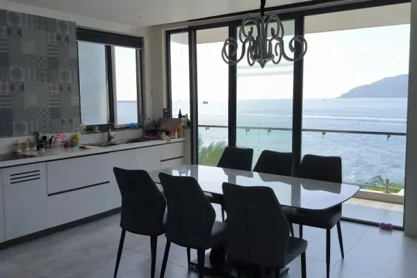 Квартира, 2 спальни · 150 м² 10
